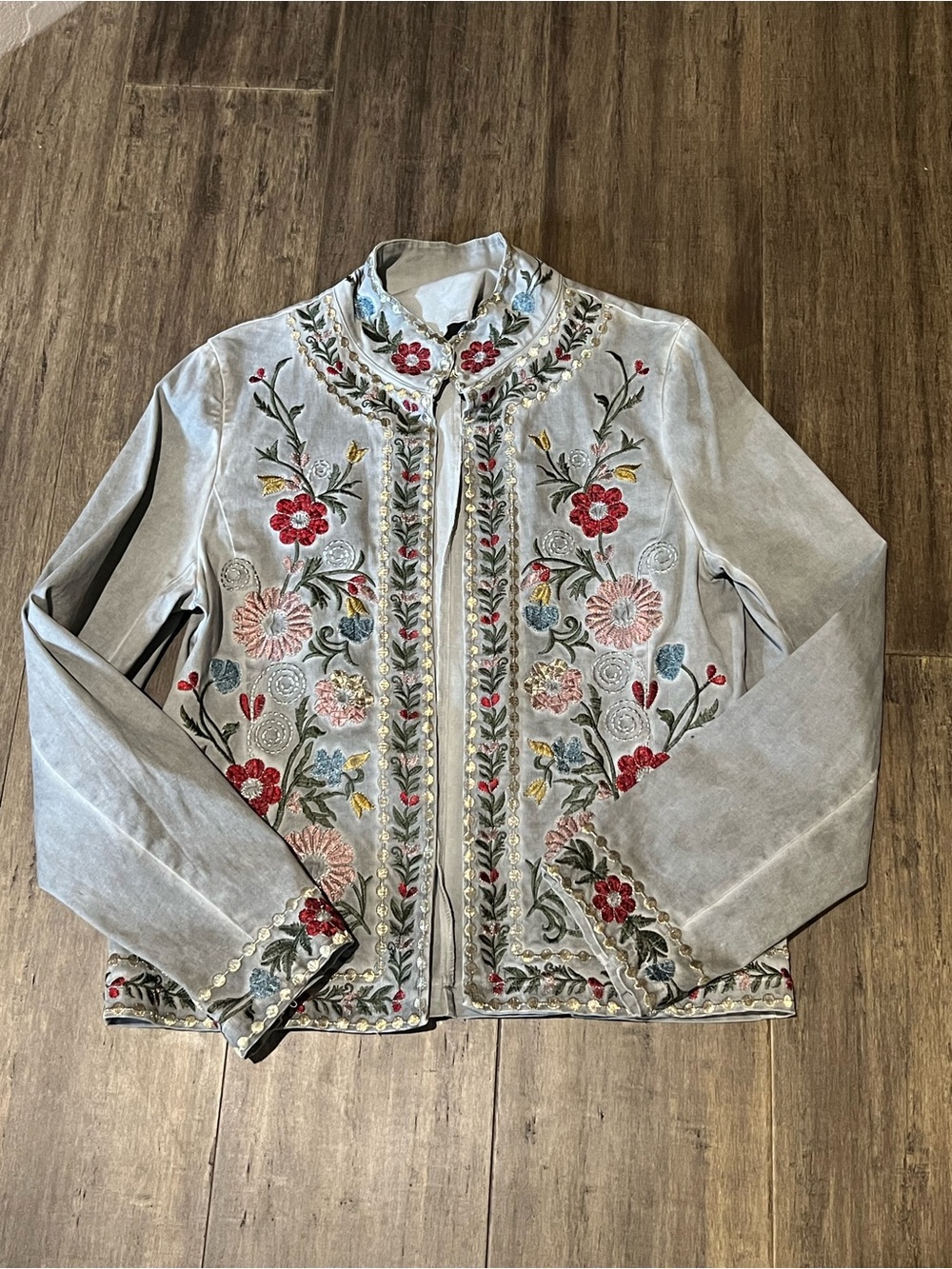 Ladies vintage Tempo Paris grey silver floral embroidered denim high neck jacket